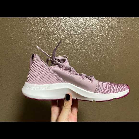 Brand New ! Nike Air Zoom Elevate - Picture 3 of 5